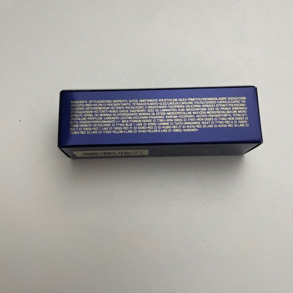 NEW ESTEE LAUDER Pure Color Creme Lipstick 818 COVETABLE Full Size 0.12oz - Picture 3 of 5